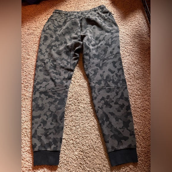 Nike Men's Black Camouflage Joggers M - Picture 6 of 7